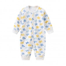 Pijama alba cu flori bleu si galbene 9-24 luni 